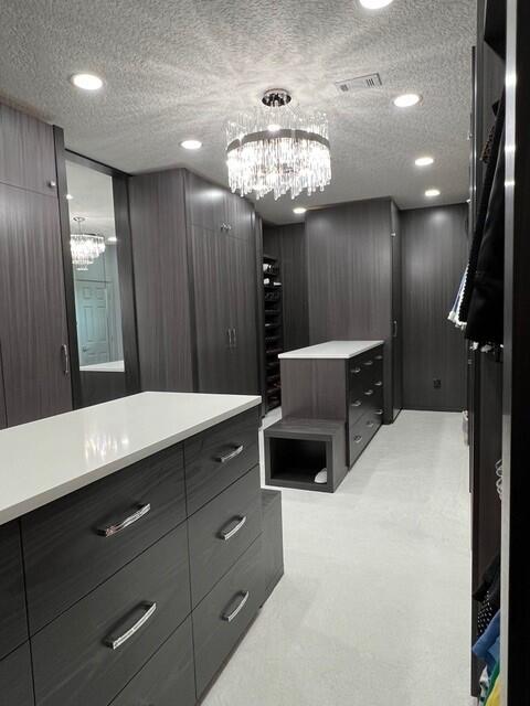 Avrora master bedroom closet Dtuplo 301 pic 6 11924.jpg